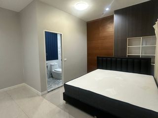 Reihenhaus zur Miete mit 5 Zimmer in Din Daeng, Bangkok