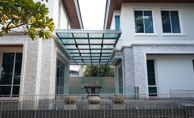 Casa en alquiler de 4 habitaciones en Saphan Sung, Bangkok