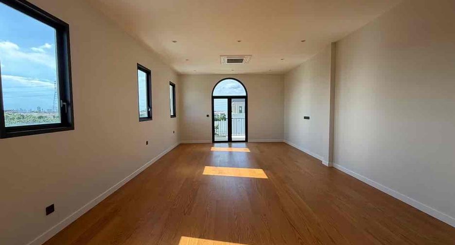 For sale 5 bedrooms house in Bang Phli, Samut Prakan