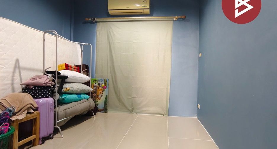 For sale 3 bedrooms townhouse in Mueang Nakhon Pathom, Nakhon Pathom