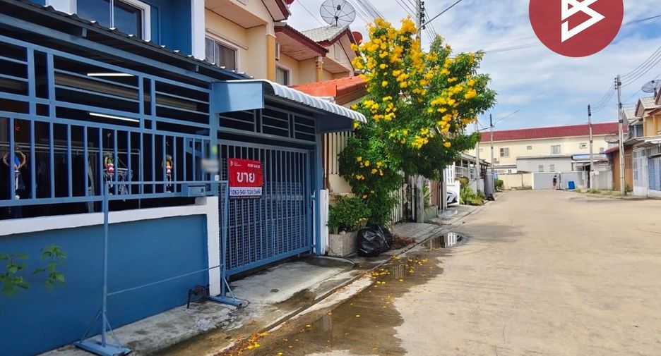 For sale 3 bedrooms townhouse in Mueang Nakhon Pathom, Nakhon Pathom