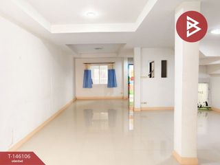 For sale 3 bedrooms townhouse in Mueang Nakhon Pathom, Nakhon Pathom