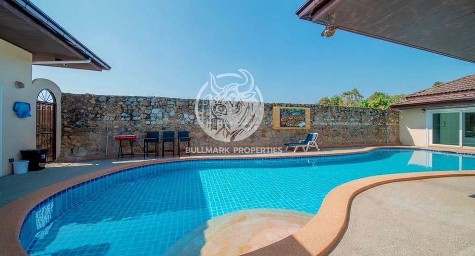 For rent and for sale 4 bedrooms house in Bang Lamung, Chonburi