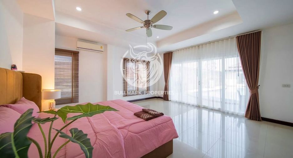 For rent and for sale 4 bedrooms house in Bang Lamung, Chonburi
