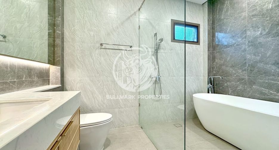 For rent 4 bedrooms house in Bang Lamung, Chonburi