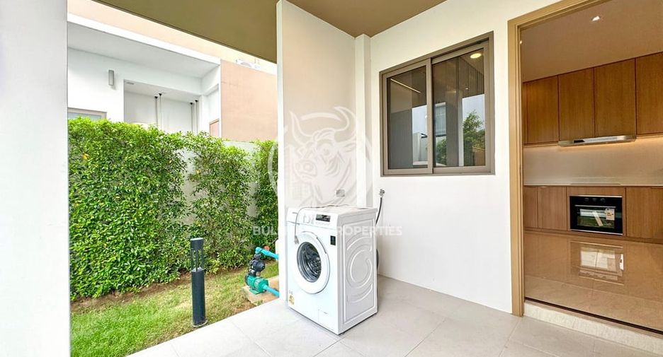 For rent 4 bedrooms house in Bang Lamung, Chonburi