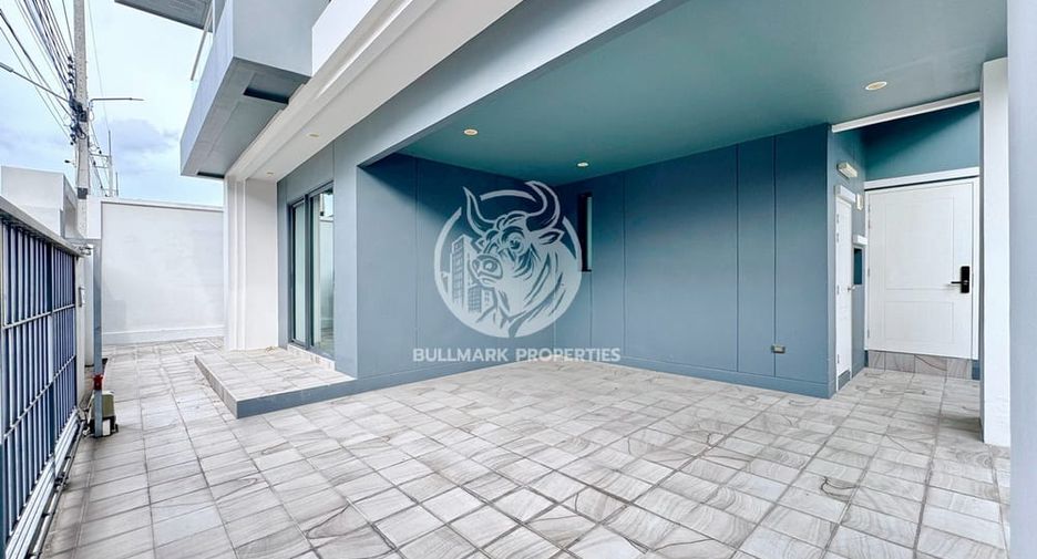 For rent 3 bedrooms house in Bang Lamung, Chonburi