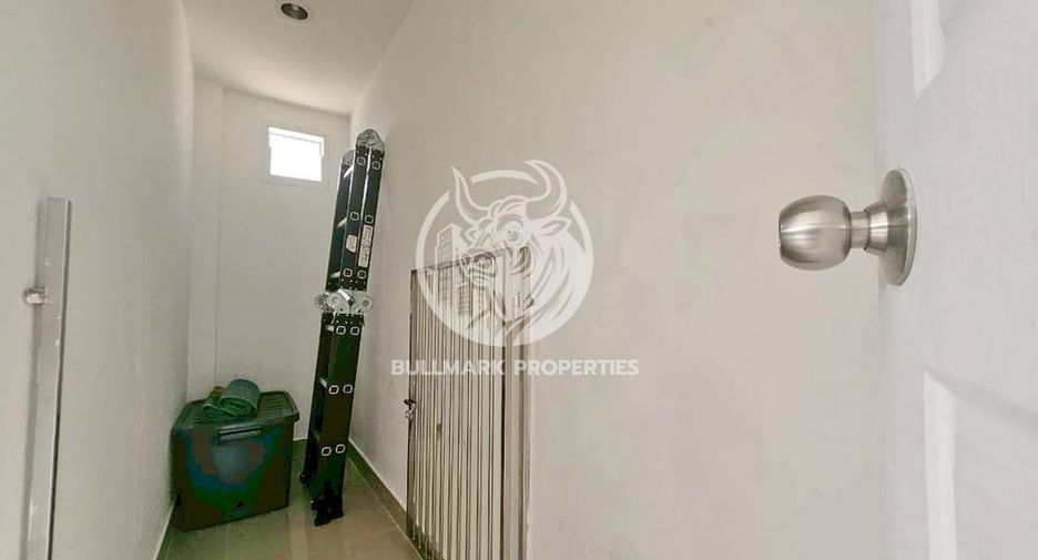 For rent 3 bedrooms house in Huay Yai, Pattaya