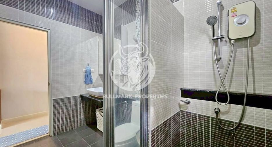 For rent 3 bedrooms house in Huay Yai, Pattaya