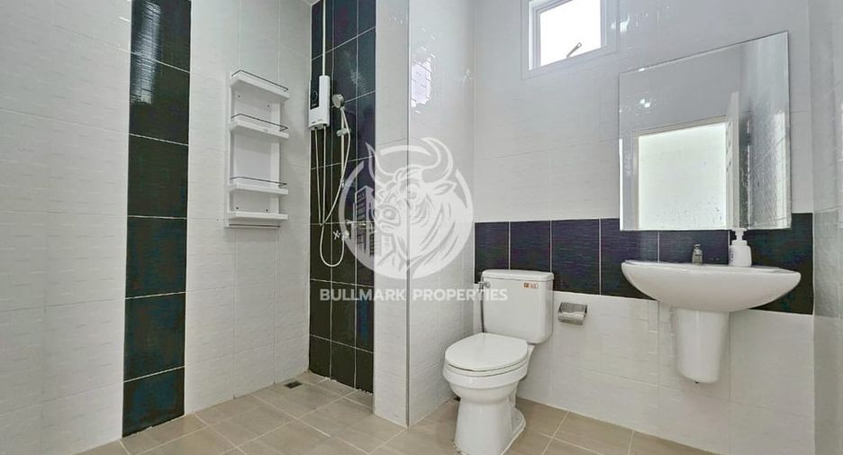For rent 3 bedrooms house in Bang Lamung, Chonburi
