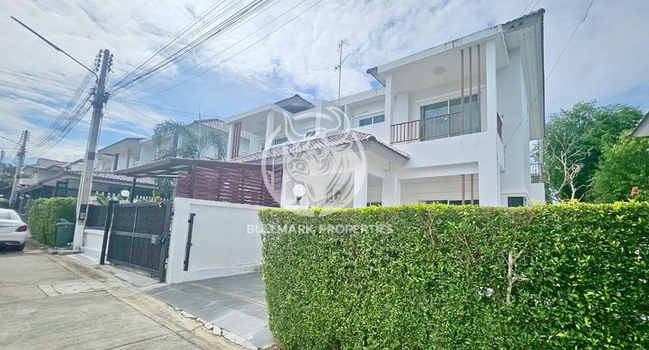For rent 3 bedrooms house in Bang Lamung, Chonburi