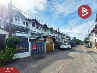 Casa adosada en venta de 4 habitaciones en Bang Khen, Bangkok