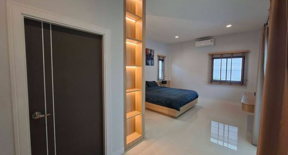For rent 3 bedrooms villa in Bang Lamung, Chonburi