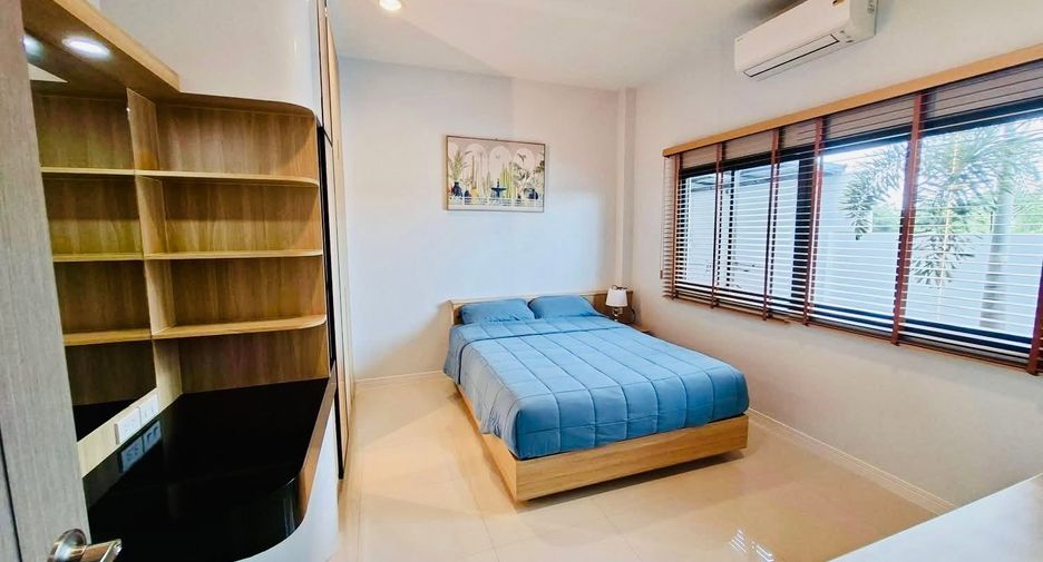 For rent 3 bedrooms villa in Bang Lamung, Chonburi