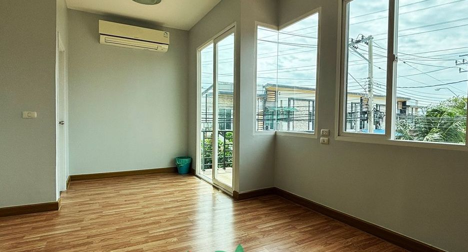 For sale 4 bedrooms townhouse in Bang Kruai, Nonthaburi