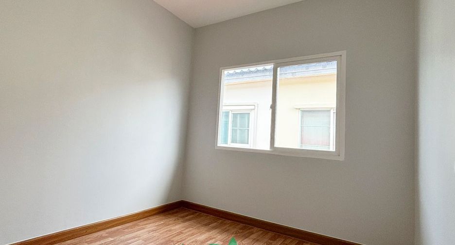 For sale 4 bedrooms townhouse in Bang Kruai, Nonthaburi