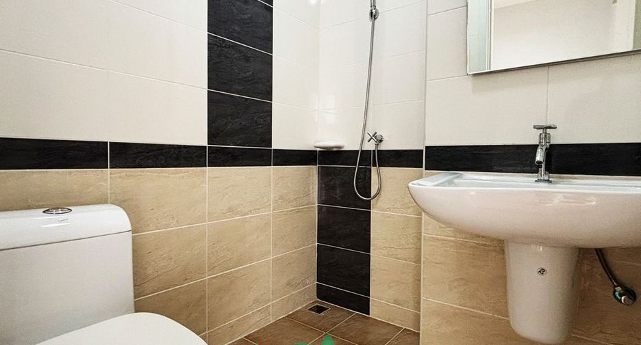 For sale 4 bedrooms townhouse in Bang Kruai, Nonthaburi