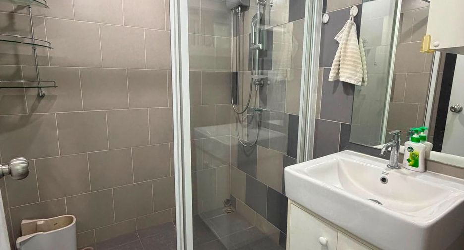 For sale 2 bedrooms condo 