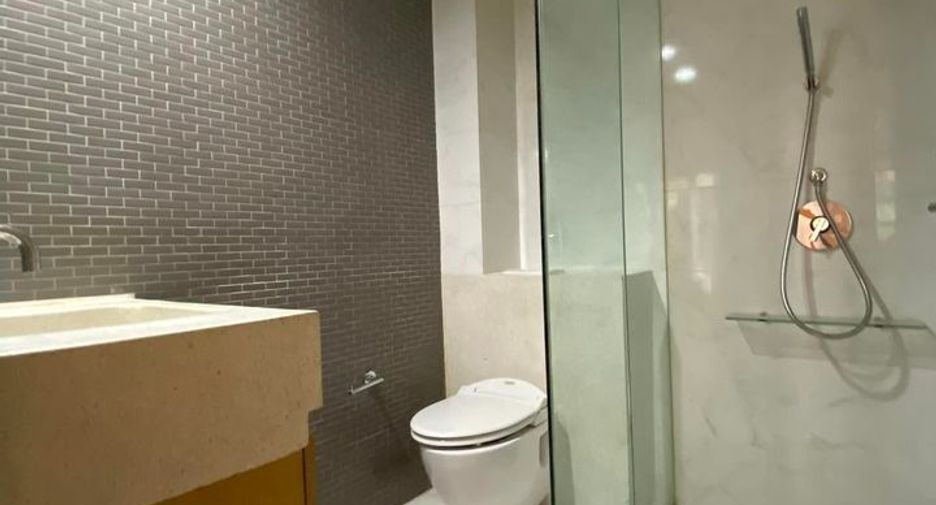 Wohnung zur Miete mit 2 Zimmer in Watthana, Bangkok