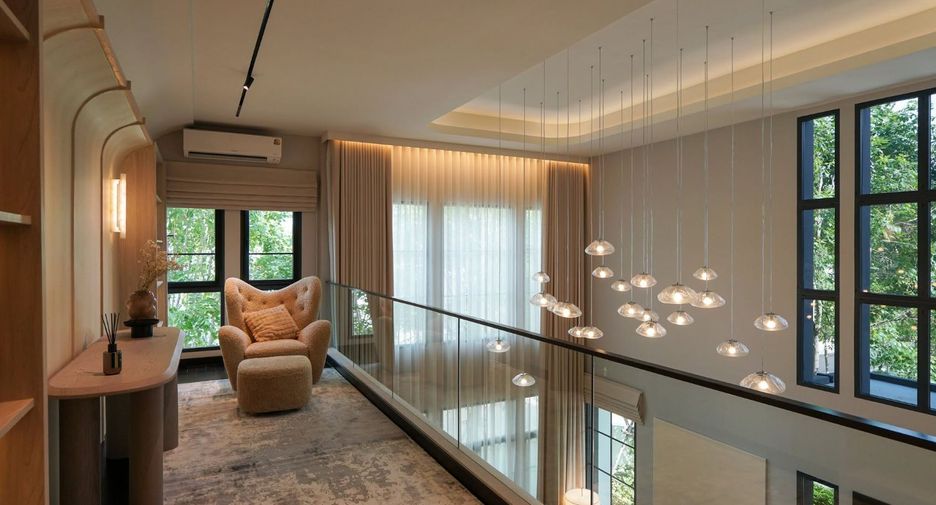 Casa en alquiler de 5 habitaciones en Bang Phli, Samut Prakan
