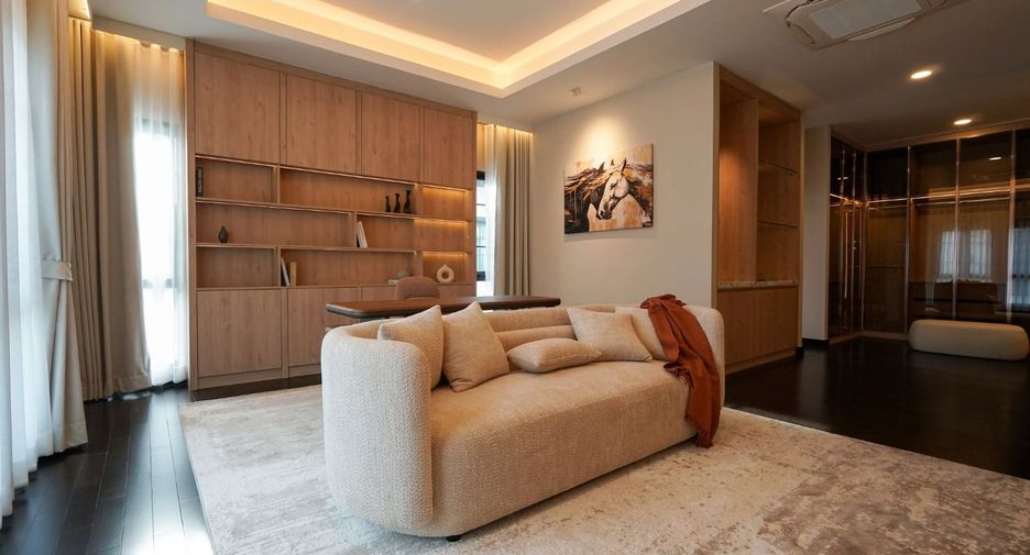 Casa en alquiler de 5 habitaciones en Bang Phli, Samut Prakan