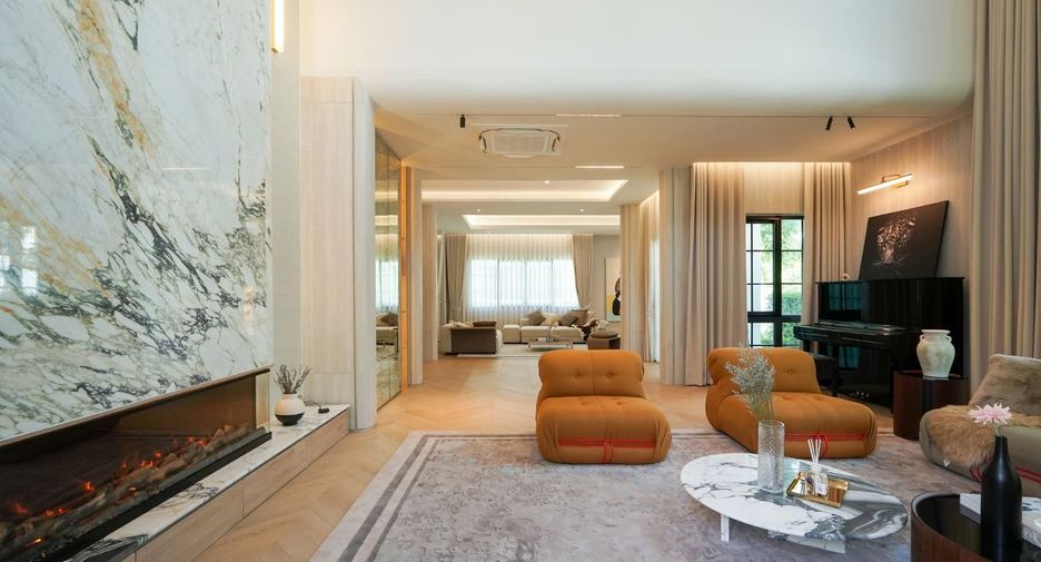 Casa en alquiler de 5 habitaciones en Bang Phli, Samut Prakan