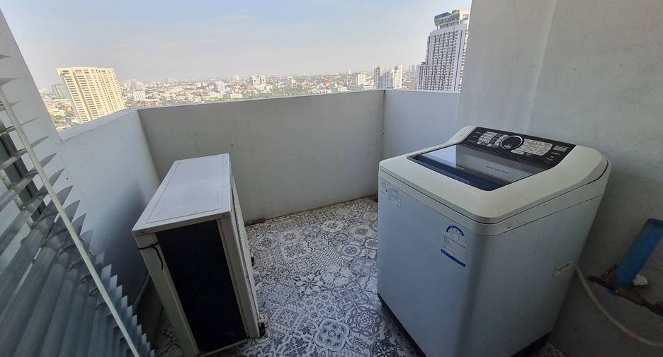 Condo en alquiler de 2 habitaciones en Watthana, Bangkok