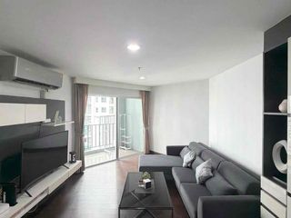 À louer 2 chambres condo à Huai Khwang, Bangkok