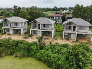 Terreno en venta en Kamphaeng Saen, Nakhon Pathom