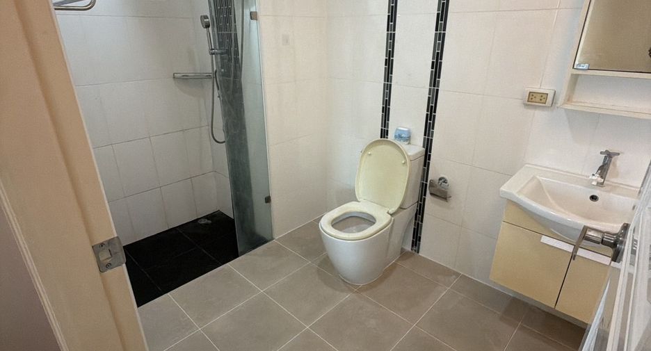 For sale 1 bed condo 