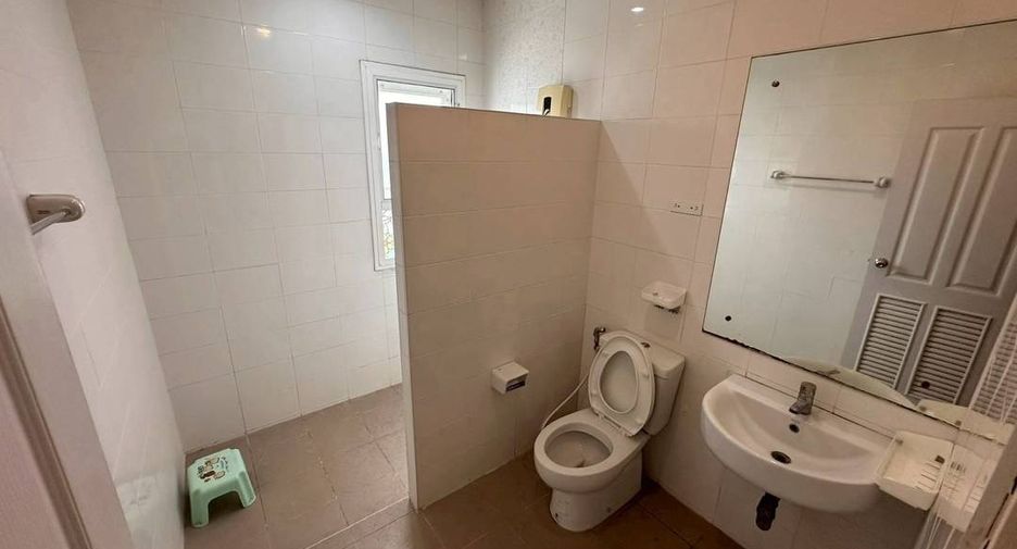 For rent 2 ベッドルーム townhouse in Mueang Chiang Mai, Chiang Mai