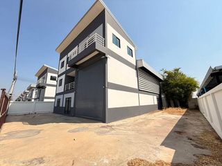 Аренда 3 спальни склад в Lat Lum Kaeo, Патумтани