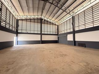 Аренда 3 спальни склад в Lat Lum Kaeo, Патумтани