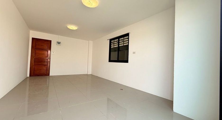 Аренда 3 спальни склад в Lat Lum Kaeo, Патумтани