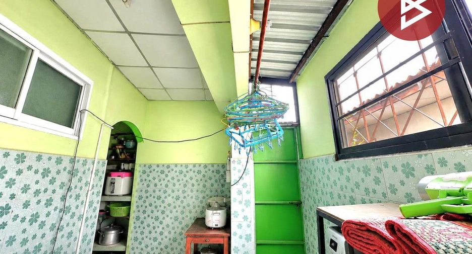 出售 2 卧室 联排别墅 在 Mueang Chon Buri, Chon Buri