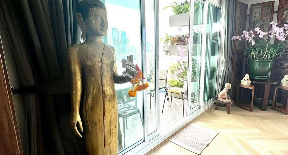 Wohnung zum Kauf mit 3 Zimmer in Watthana, Bangkok