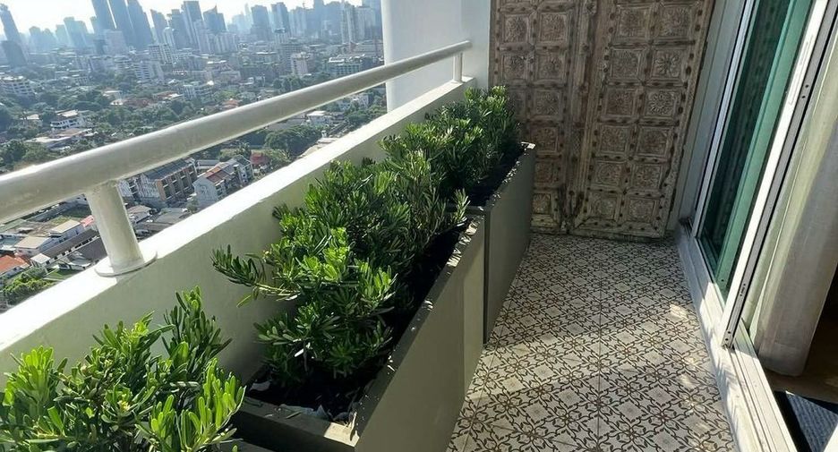 Wohnung zum Kauf mit 3 Zimmer in Watthana, Bangkok