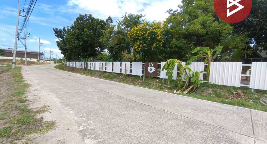 À vendre terrain à Ban Bueng, Chonburi