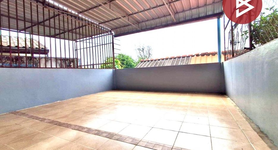 Продажа 4 спальни торговое помещение в Mueang Uttaradit, Уттарадит