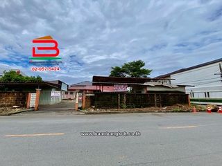 For sale 3 bedrooms house in Lak Si, Bangkok