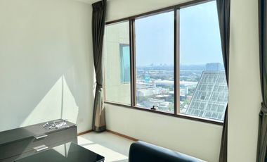 出售 2 卧室 公寓 在 Khlong Toei, 曼谷