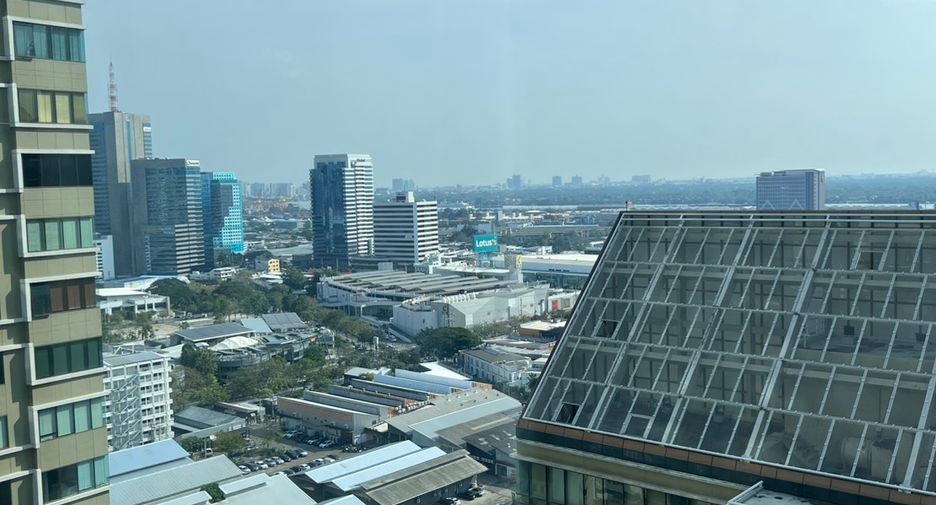For sale 2 bedrooms condo in Khlong Toei, Bangkok