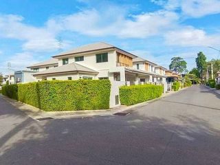 Haus zum Kauf mit 3 Zimmer in Si Racha, Chonburi