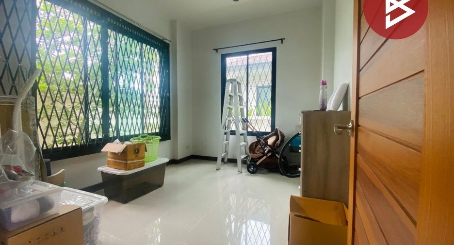 For sale 3 bedrooms house in Mueang Suphanburi, Suphan Buri