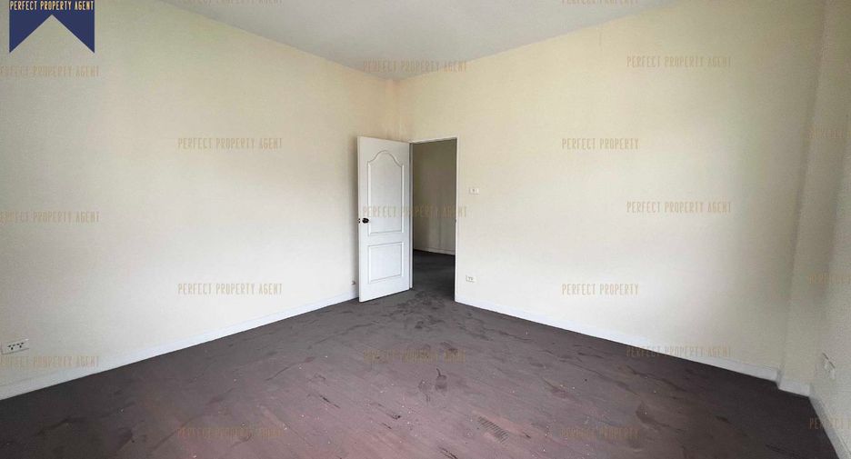 For sale 3 bedrooms house in Phutthamonthon, Nakhon Pathom