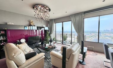 For sale 3 bedrooms condo in Khlong Toei, Bangkok