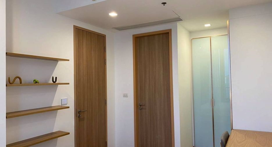 For rent 2 bedrooms condo in Watthana, Bangkok