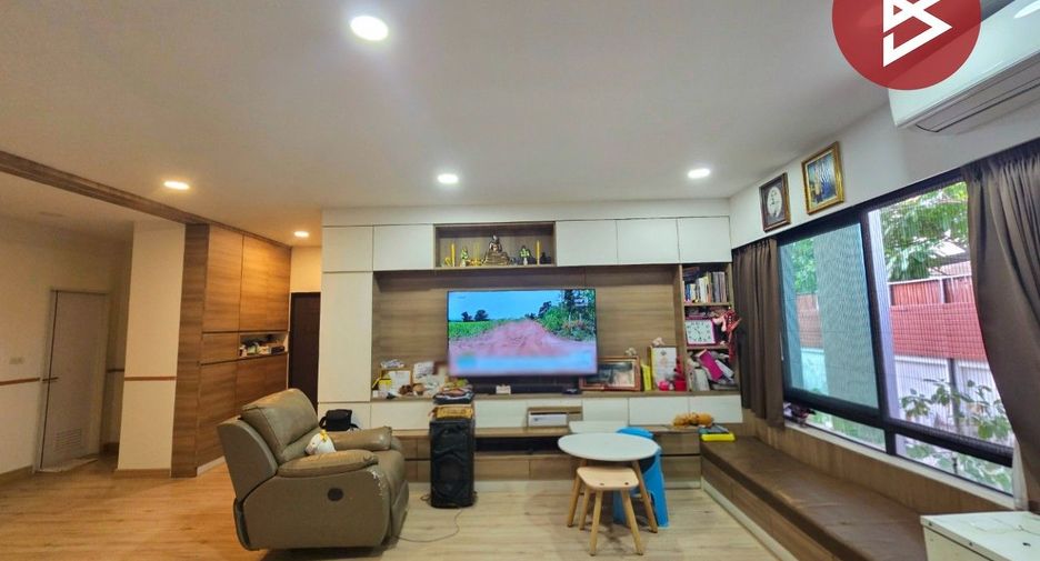 出售 4 卧室 独立屋 在 Mueang Chon Buri, Chon Buri