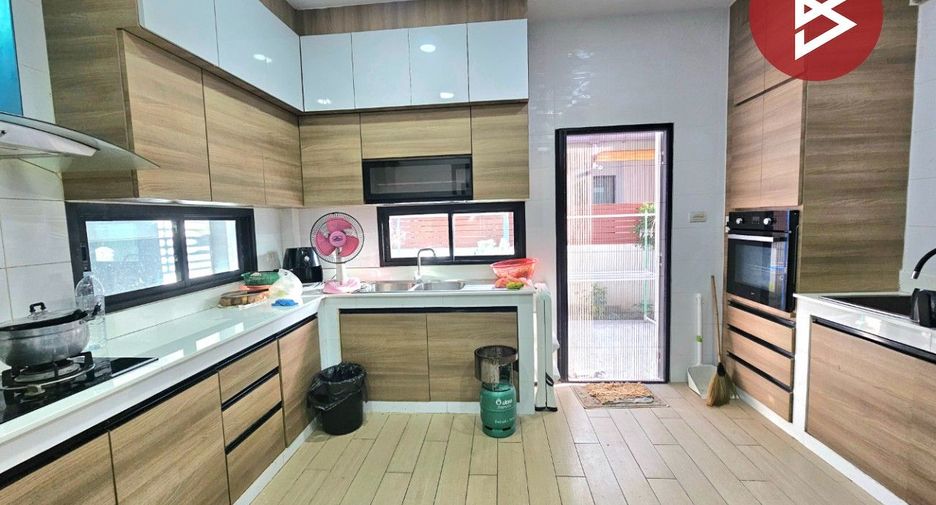 出售 4 卧室 独立屋 在 Mueang Chon Buri, Chon Buri