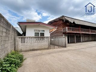 出售 6 卧室 独立屋 在 Huai Khwang, 曼谷